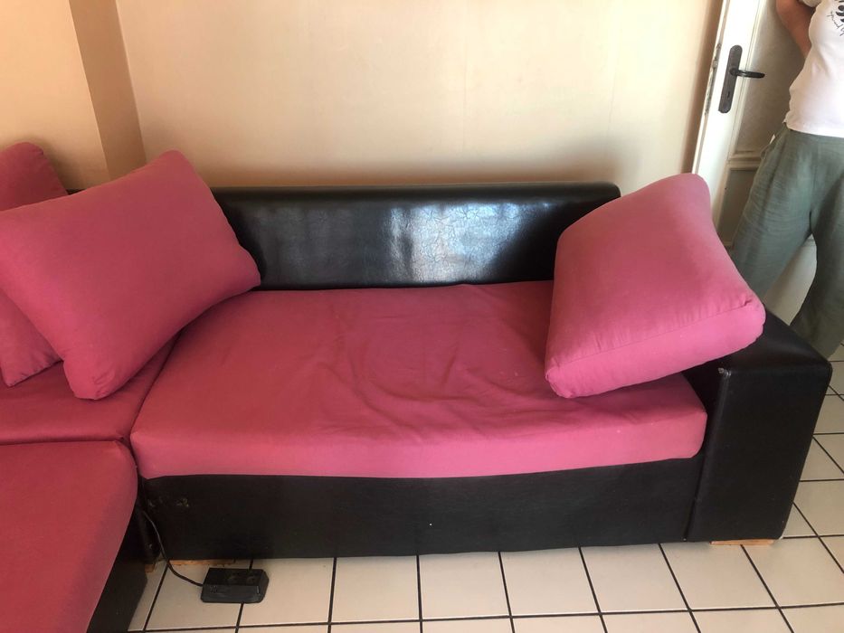 Разтегателен диван