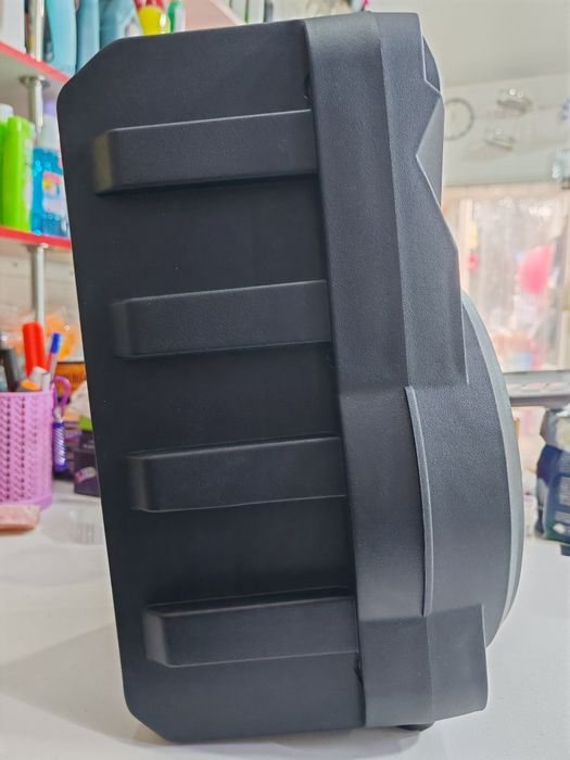 Продаётся калонка Мулти медиа спеакер