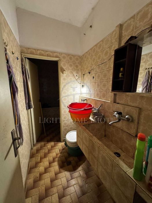 Продава се Тристаен апартамент в Пловдив, Тракия - 86 кв.м за 724 €/кв.м - Снимка #8