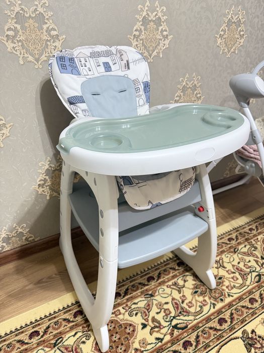 Детский стульчик для кормления