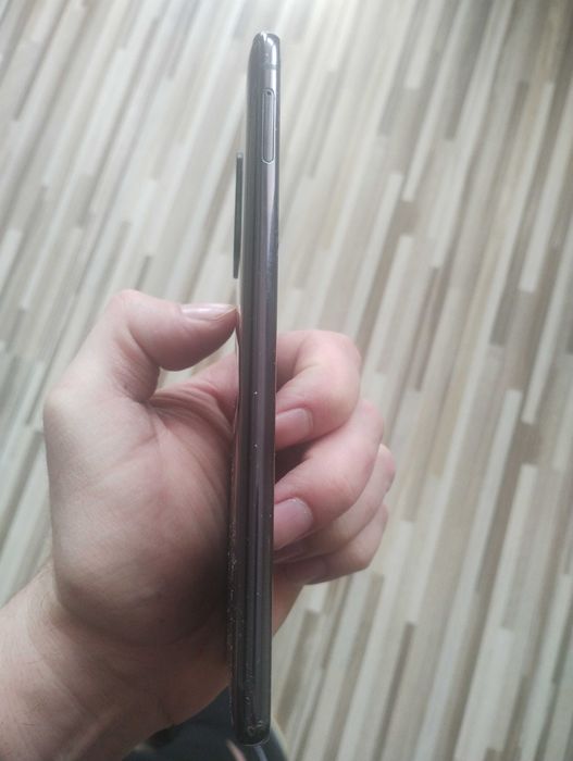 Продавам Самсунг s 10 lite