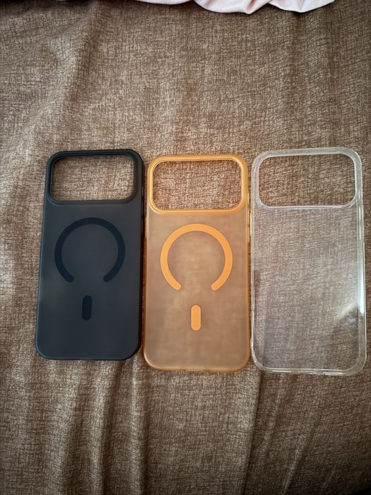 Pret 60 lei pachet 4 huse iphone 17 pro max super slim