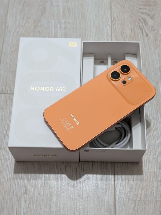 Honor 600 512 gb Ram 12 5G