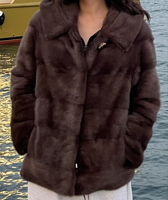 Продаю норковую шубу