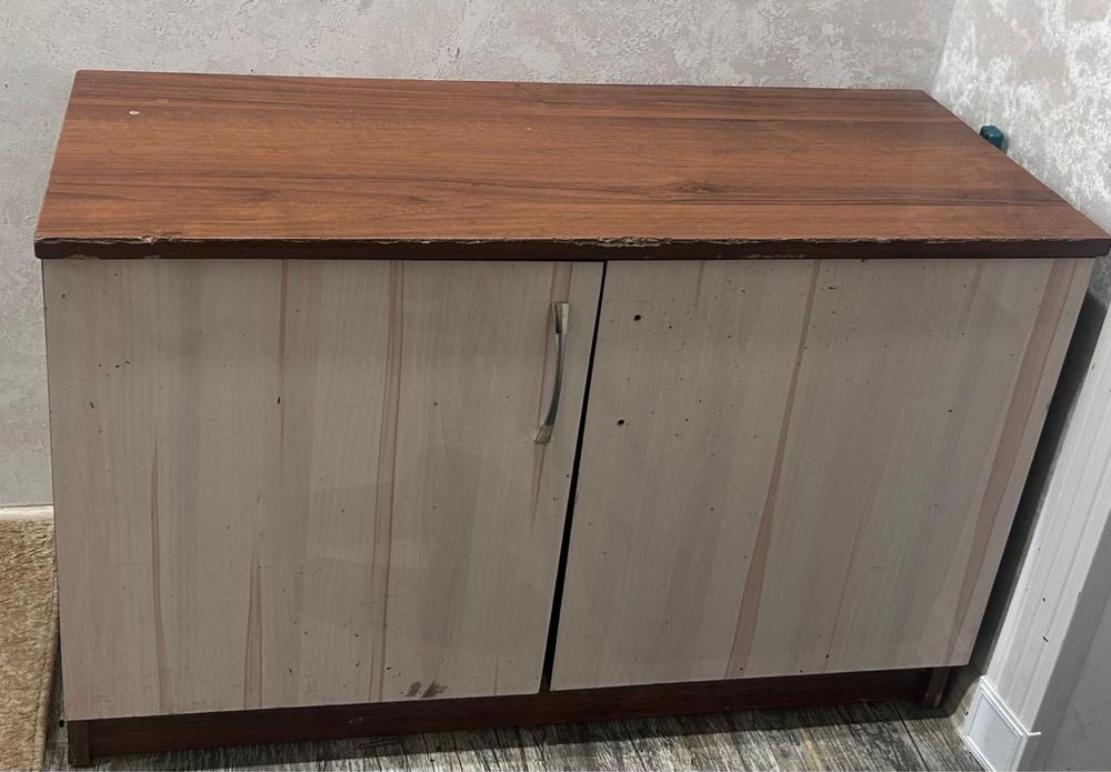 Продаю шкаф для обуви