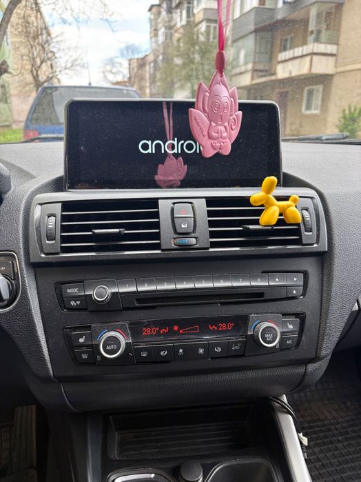 Vând bmw seria unu din 2013