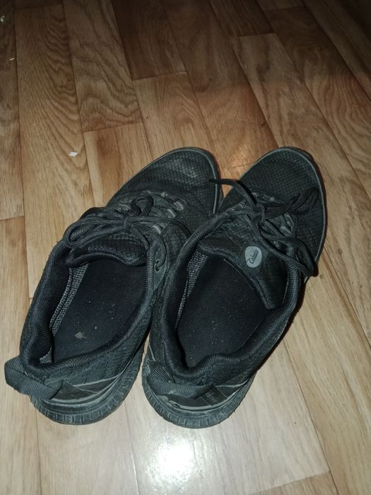 унты Кросовки 41,42 размер, ветнам производство