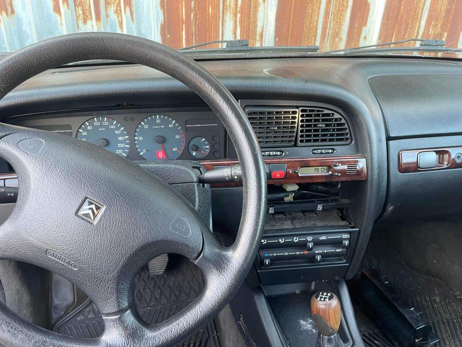 Citroen Xantia 2.1  td на части ситроек ксантия 2.1 тд