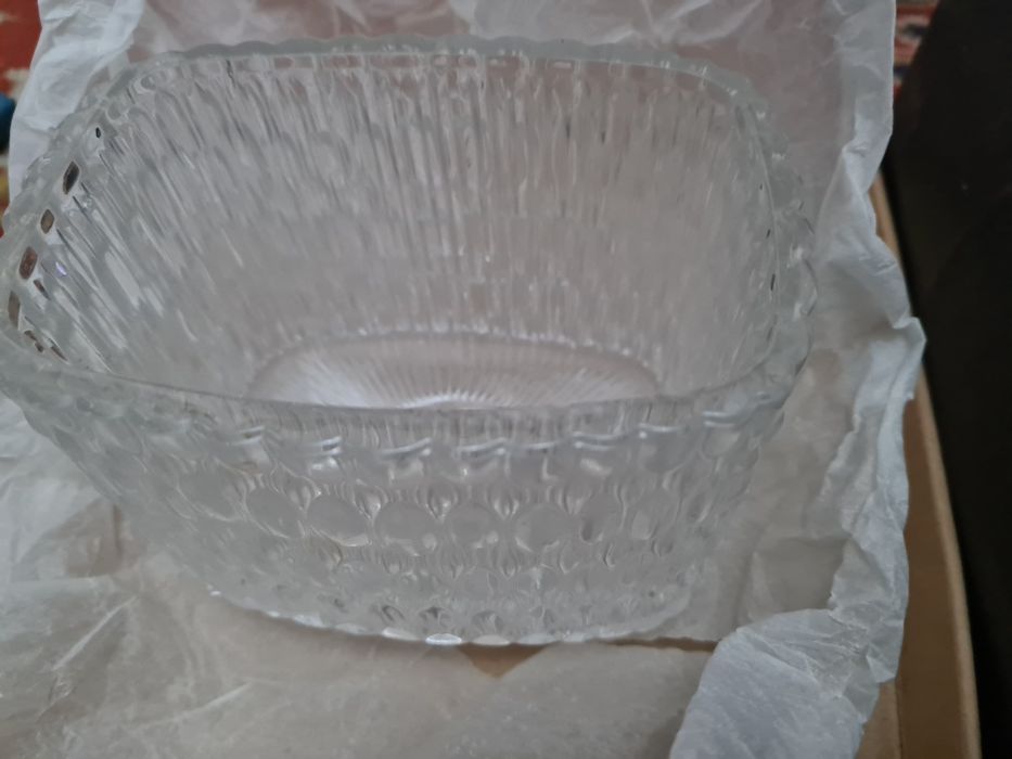 Продаётся люстра.