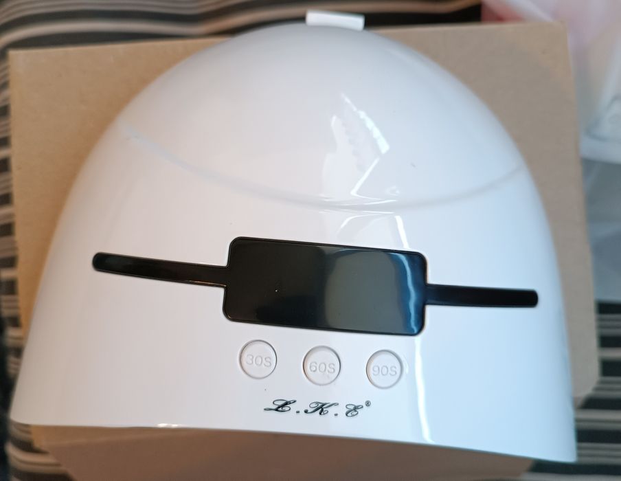 Лампа за гел лак плюс комплект Kodi и още нещо