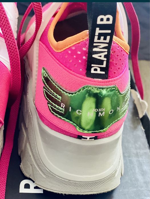 UGG,John Richmond сникърси и F_WD