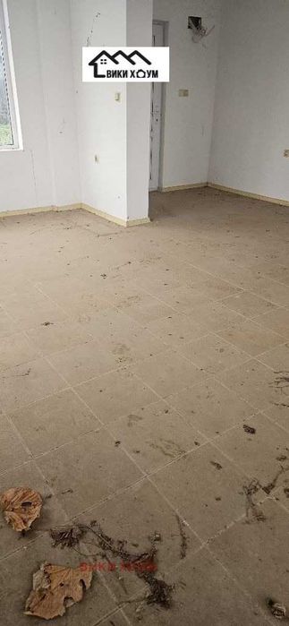 Продава се Къща в с. Звездица, Област Варна - 60 кв.м за 255 €/кв.м - Снимка #3