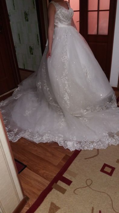 Свадебный платье