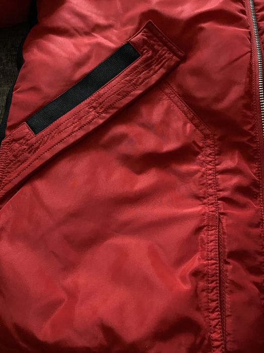 Продаю  Зимние куртки