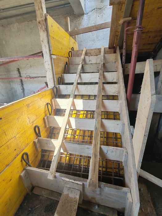 Constructii / Amenajari interioare complete
