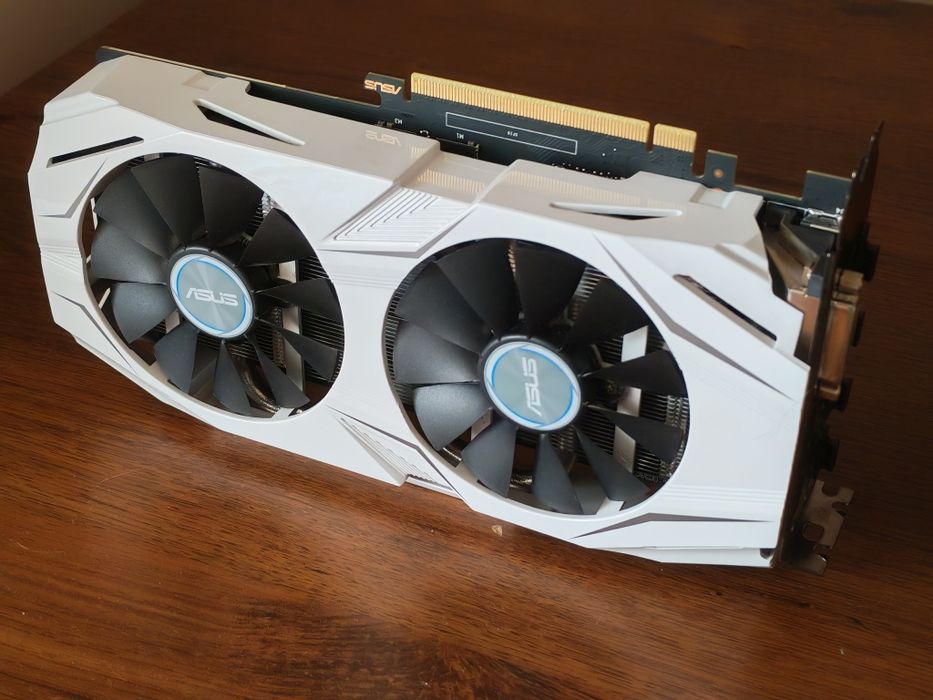 Placă video ASUS Dual GeForce GTX 1060 6GB GDDR5 - Impecabilă / Ediție Albă