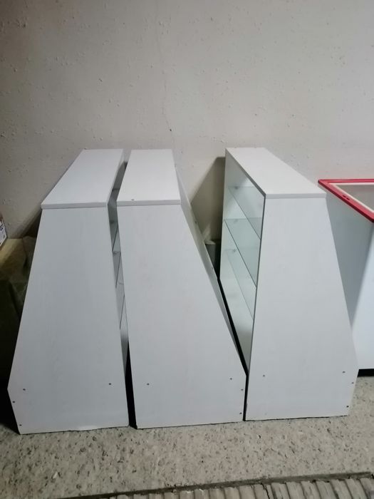 Ветрина для магазина