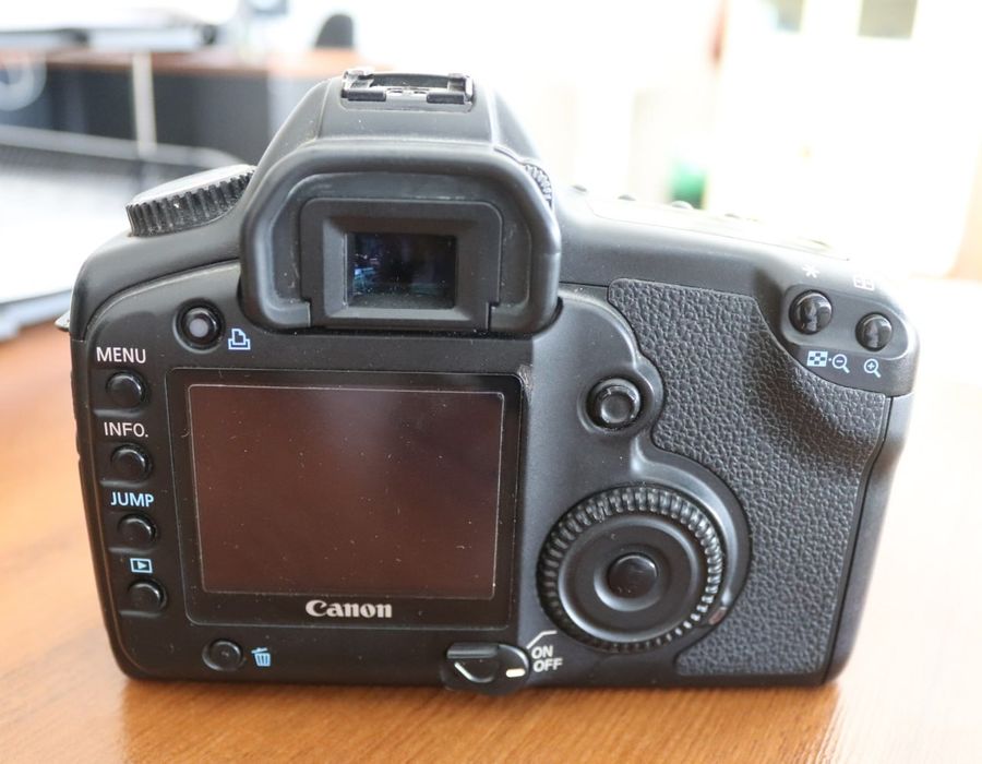 Продается Canon 5D первый