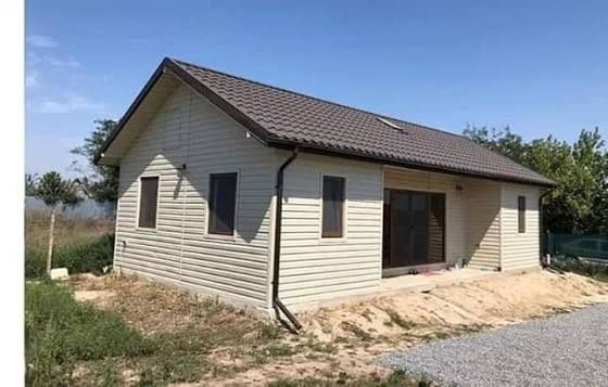 Vindem case construibile realizăm containere pe structură metalică