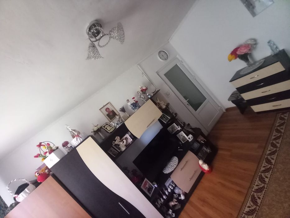 Apartament doua camere semidecomandat