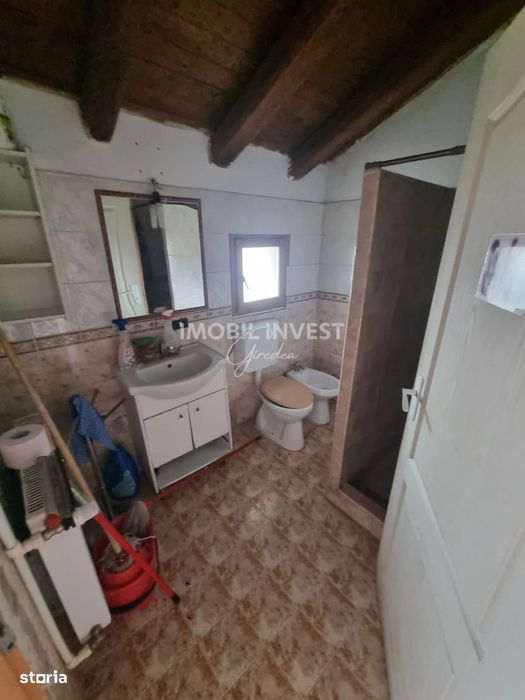 Apartament la casa cu curte proprie | 238 mp utili | 5 camere | Garaj