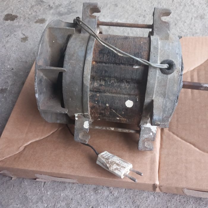 Motor masina de spalat,model vechi.