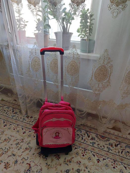 Продам школьная сумка