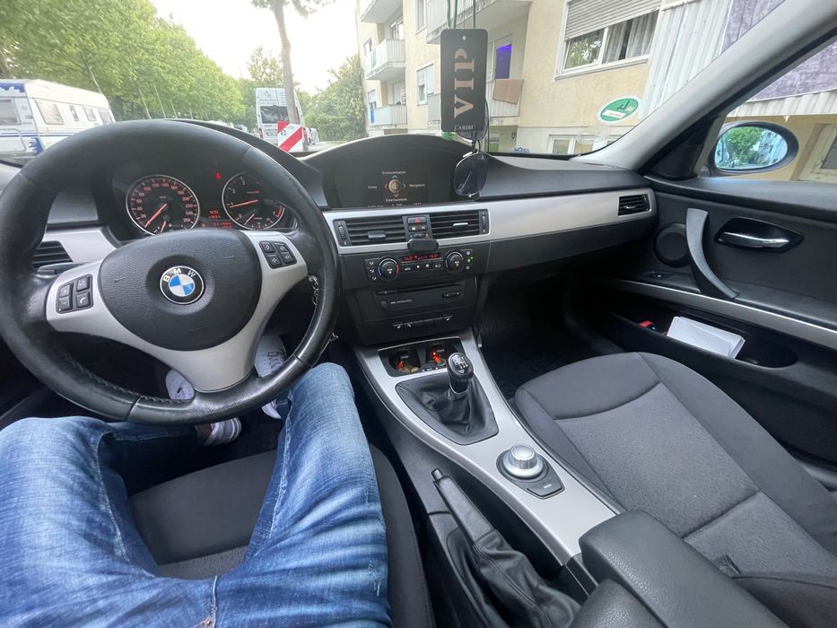 Vând schimb BMW e90