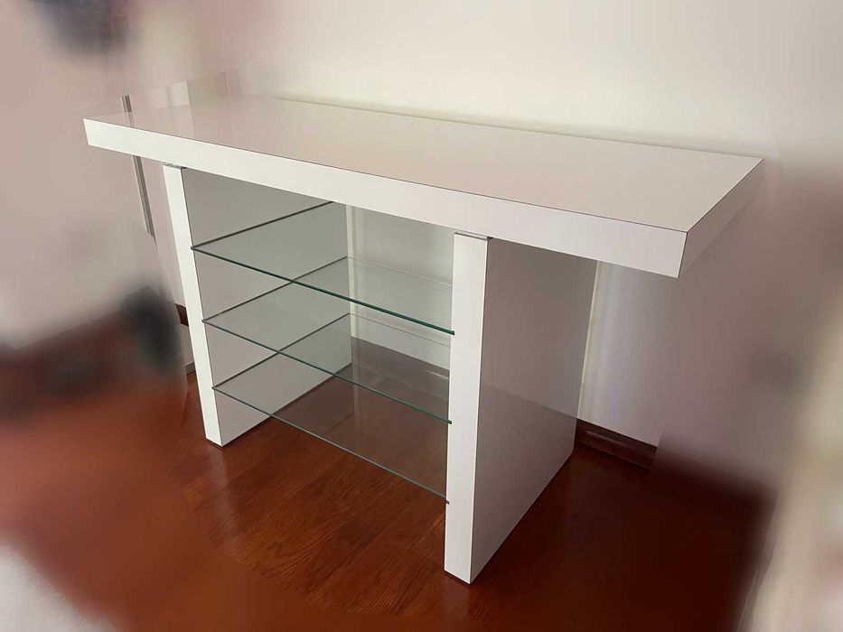 Vand Comoda pentru TV