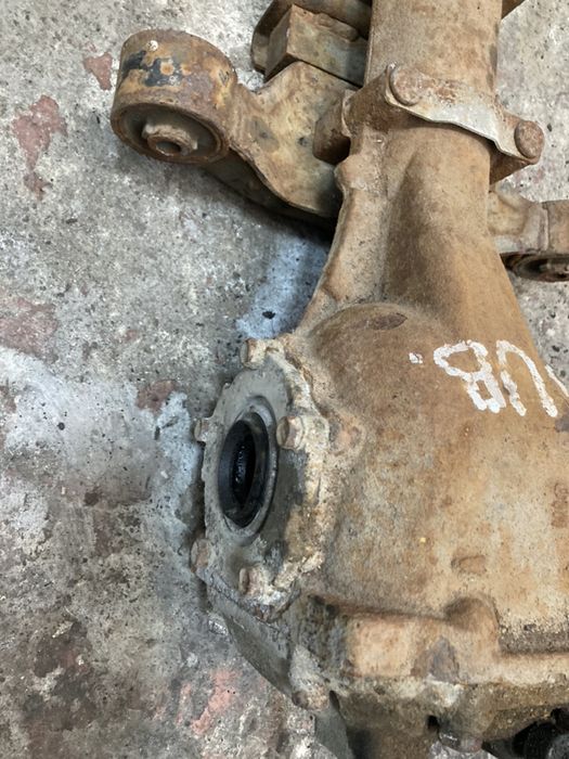 Subaru legacy 2010г комби 6 скорости ръчка 2.0d 150кс диференциал