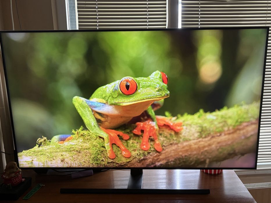Телевизор Samsung 55 инча Q70T 120hz
