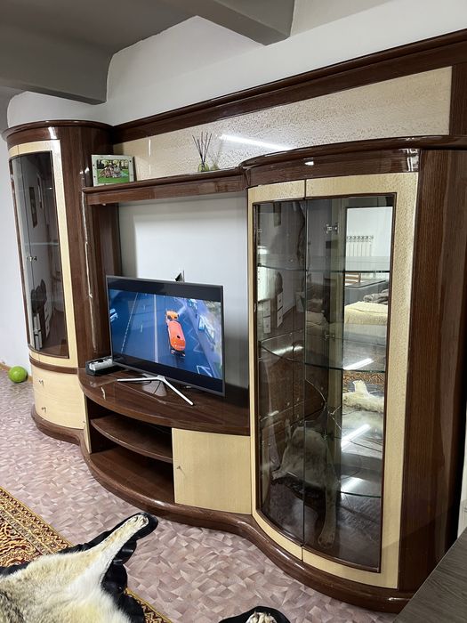 Горка/стенка для гостинной