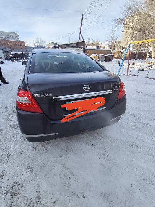 Продам срочна машину