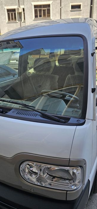 Yangi damas sotiladi