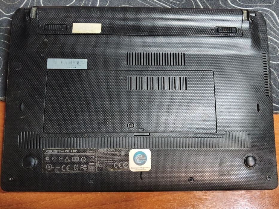 ASUS Eee PC 101x на запчасти