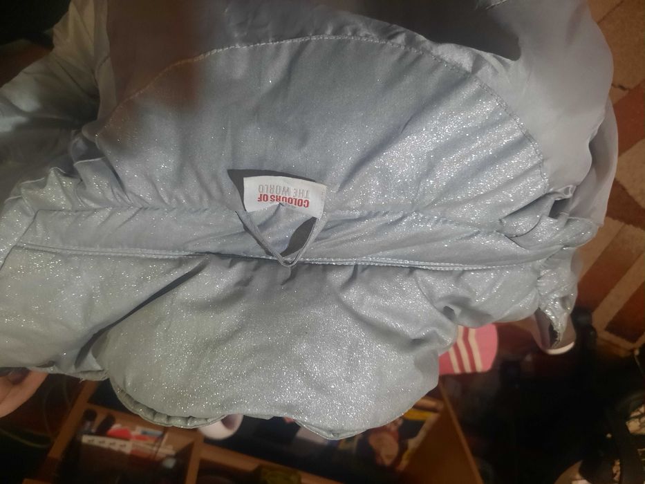 geaca argintie stralucitoare