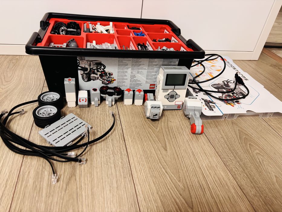 LEGO Mindstorms EV3- kit de robotică