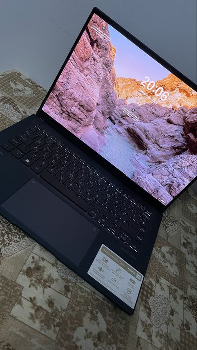 Laptop ASUS Zenbook 14 OLED