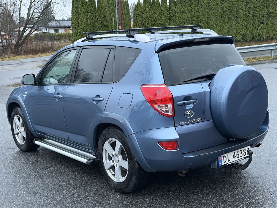 Toyota Rav 4 2006 4x4  2.2 diesel in curand in Romania