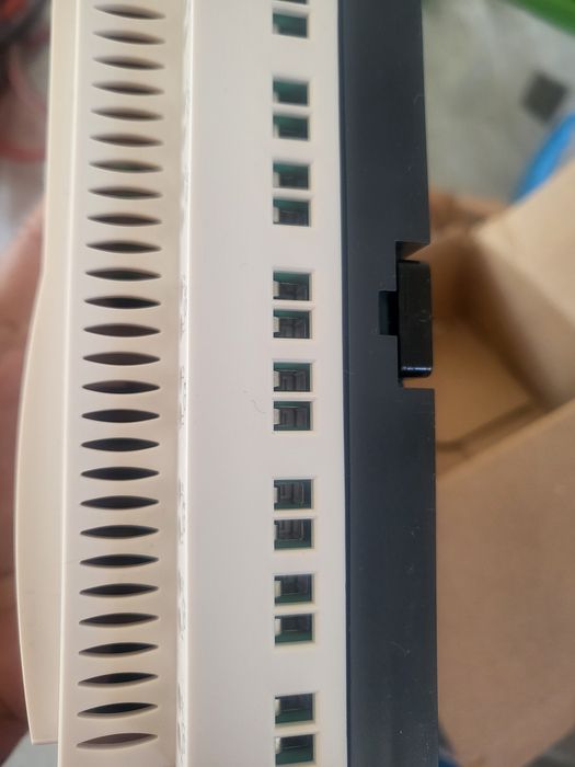 Dispzitiv  /Releu Schneidr Rlectric