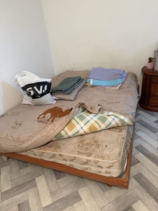 Продаю кровать для спальни