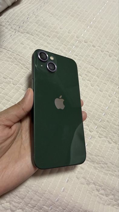 Продам Айфон 13.