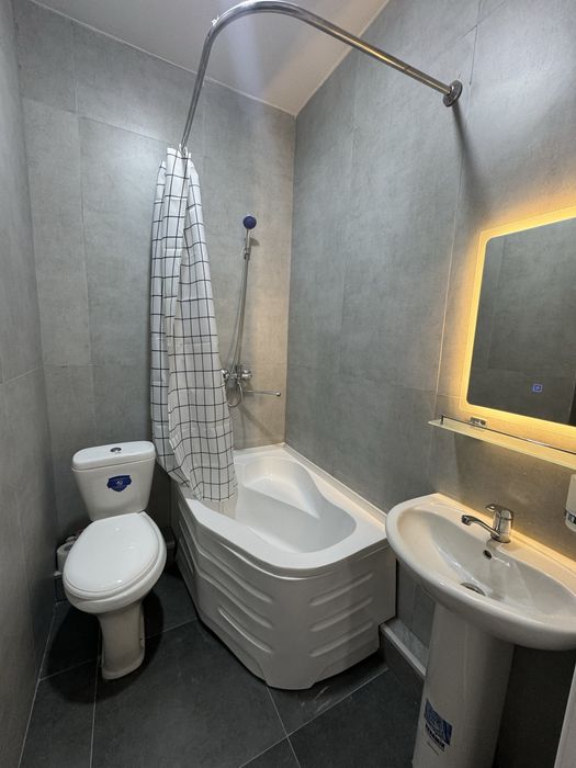 Продам 1/10/16 ассалом сохил, собственник.