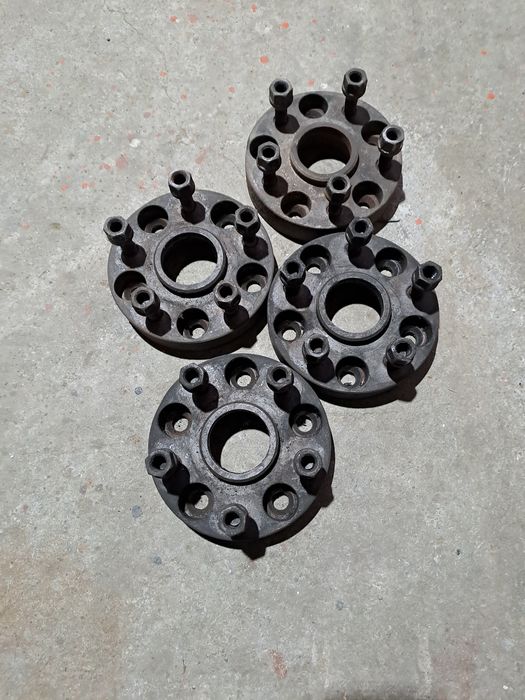 Se vinde distanțiere de freelander 1. 5/1143 de 3 cm