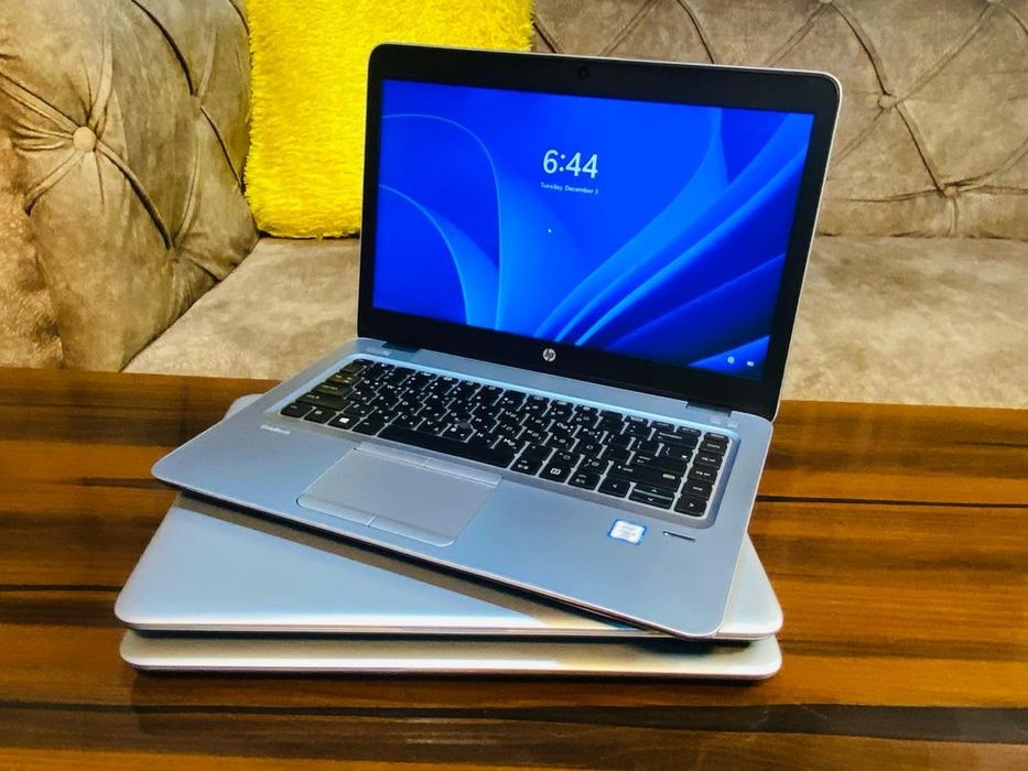 Okazie HP Elitebook i7 gen7, 12Gb RAM DDR4, SSD 256Gb, display 14FHD, taste led, baterie ok