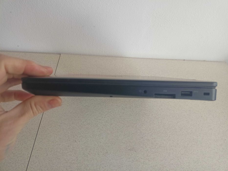 Laptop Dell E5470 14 FHD I5-6300u ram 8 ddr4 SSD 240g Autonomie 3:30H