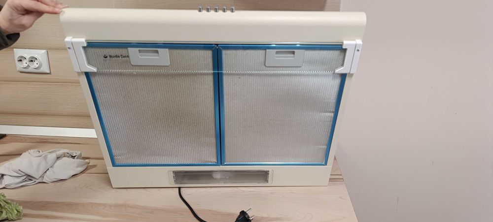 Aragaz cu hotă, în garanție