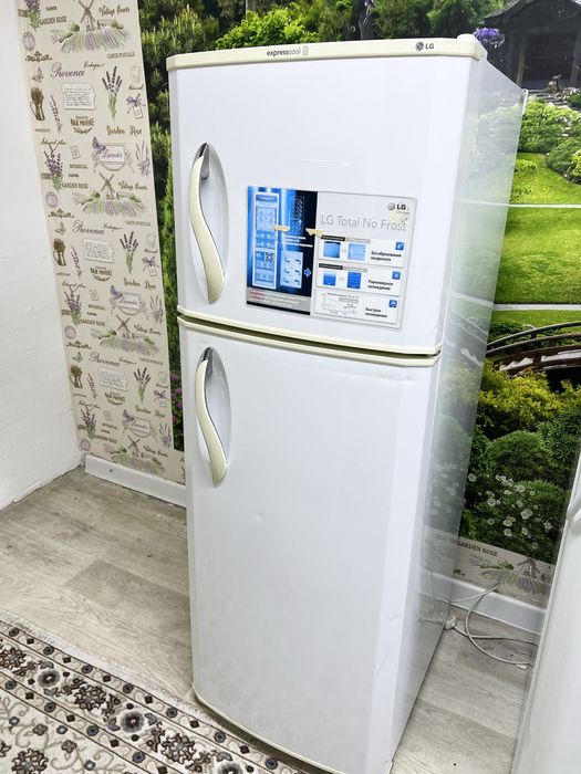 Продам Холодильники