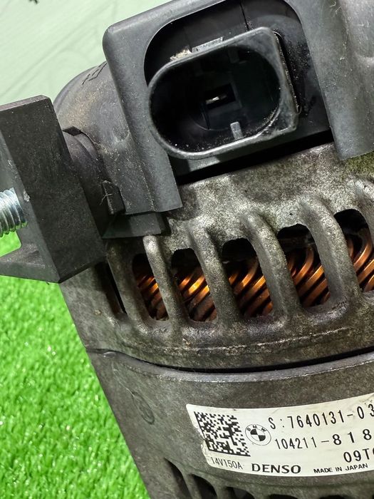 ALTERNATOR BMW 325I SERIA 3 E93 SE 3.0 BENZINA 2007 COD OEM 0121715012 2005-2012