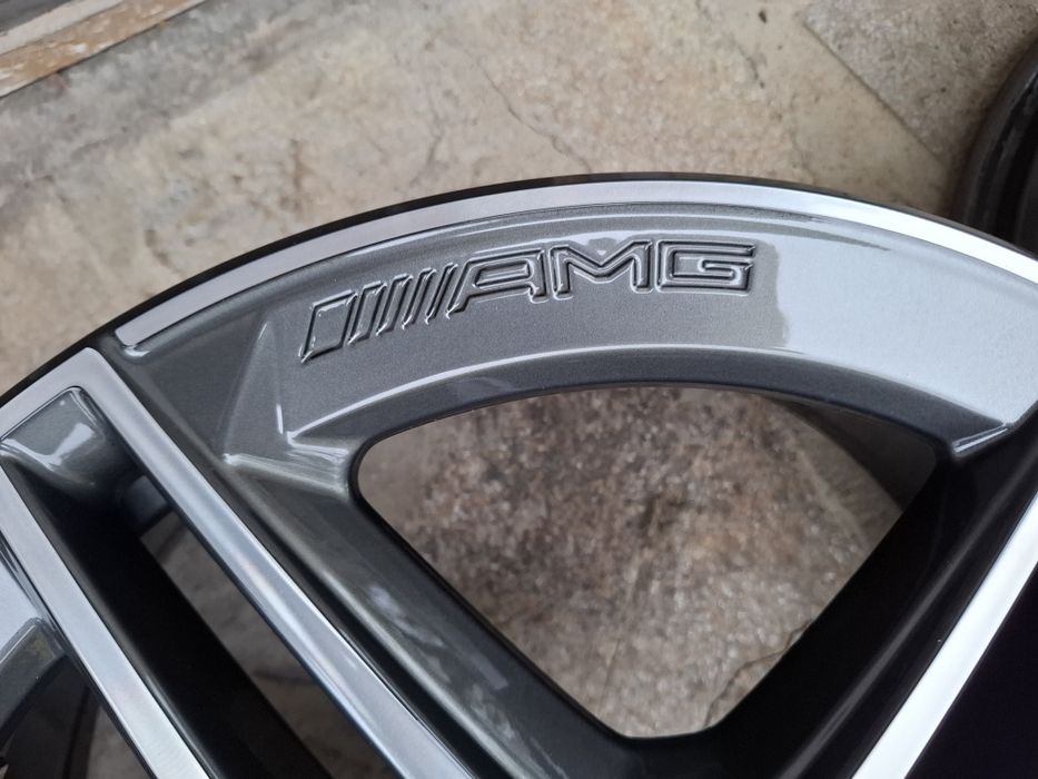 19 AMG Mercedes  W247